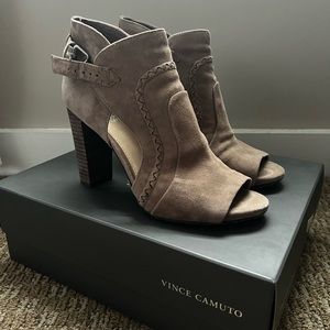 Vince Camuto Smoke Cloud True Suede